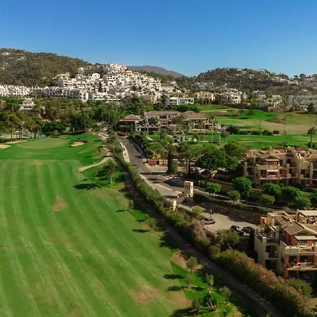 First-line Beach, Terrace And Pool With Incredible Sea Views, New Golden Mile Apartment